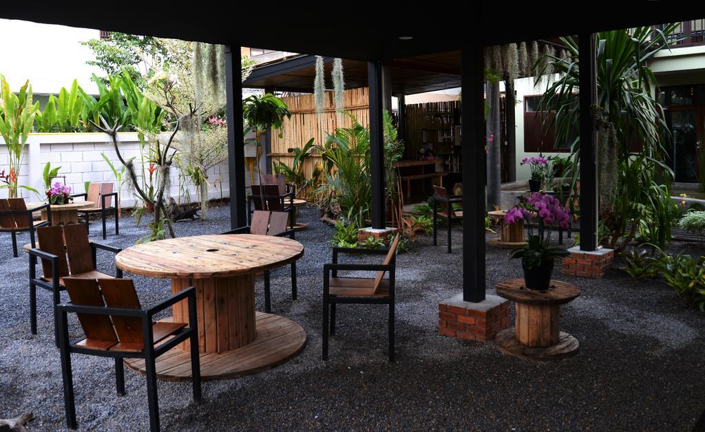 Nawa Saraan Hotel Chiang Mai Bagian luar foto
